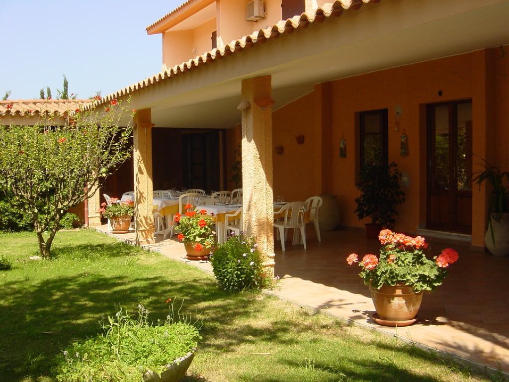 Hotel Su Giudeu Киа Екстериор снимка